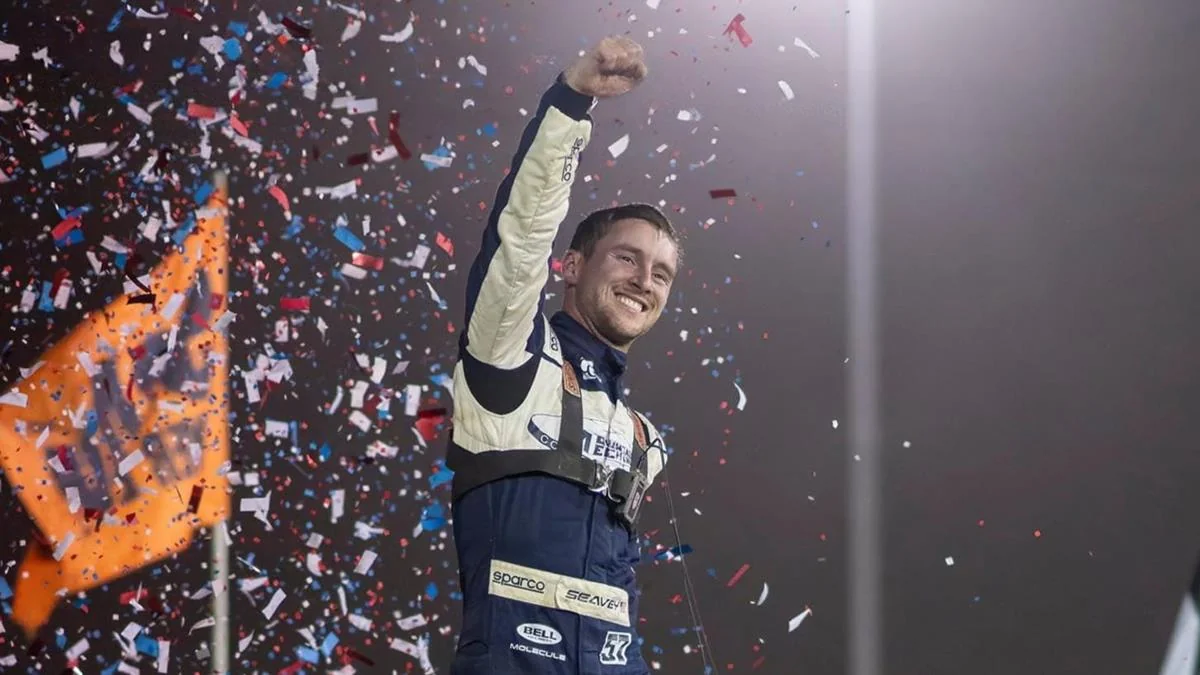 First 1st! Seavey Finally Breaks Through at Ocala